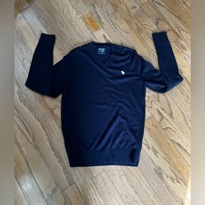Abercrombie & Fitch wool/cotton blend men’s long sleeve V-Neck pullover size M
